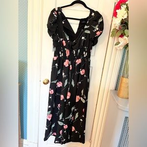 Black & floral jumpsuit | MINKPINK | SZ L | NWT